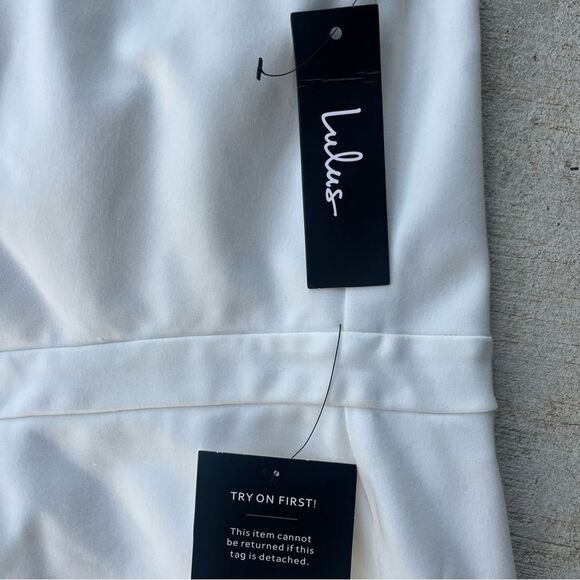NWT White Lulus ‘Queen‎ of the City’ Strapless Asymmetrical Mini Dress size L - Picture 2 of 4